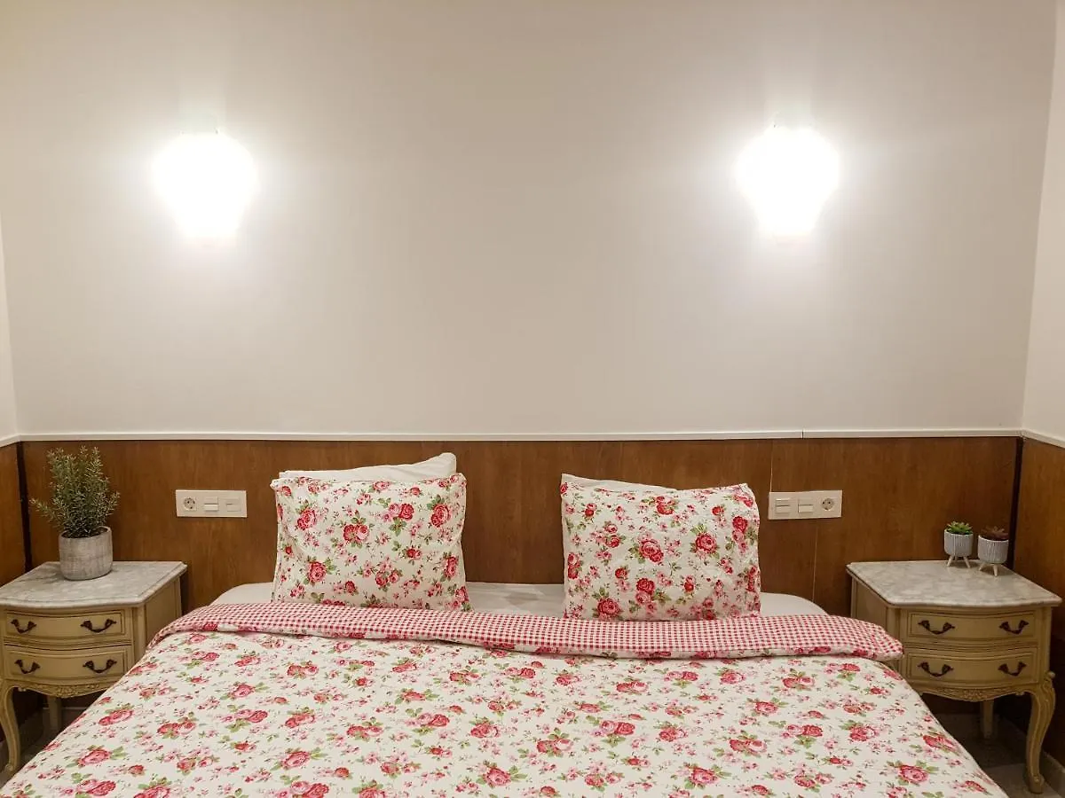 Waves Guesthouse San Sebastián 0*,  Spanien